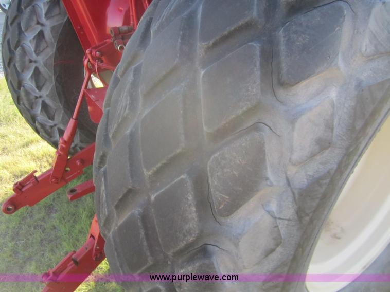 image for item A3773 1984 International 884 tractor