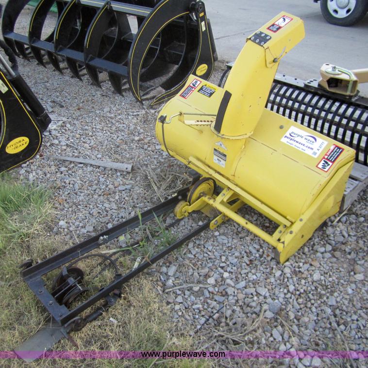 image for item A3777 1994 John Deere 42" snow blower