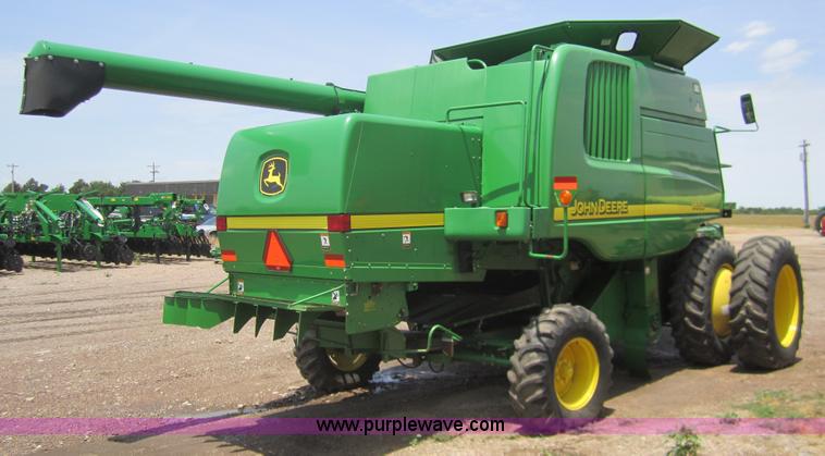 image for item A3782 2003 John Deere 9650 Walker combine