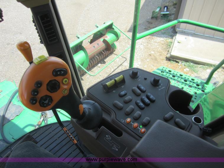image for item A3782 2003 John Deere 9650 Walker combine