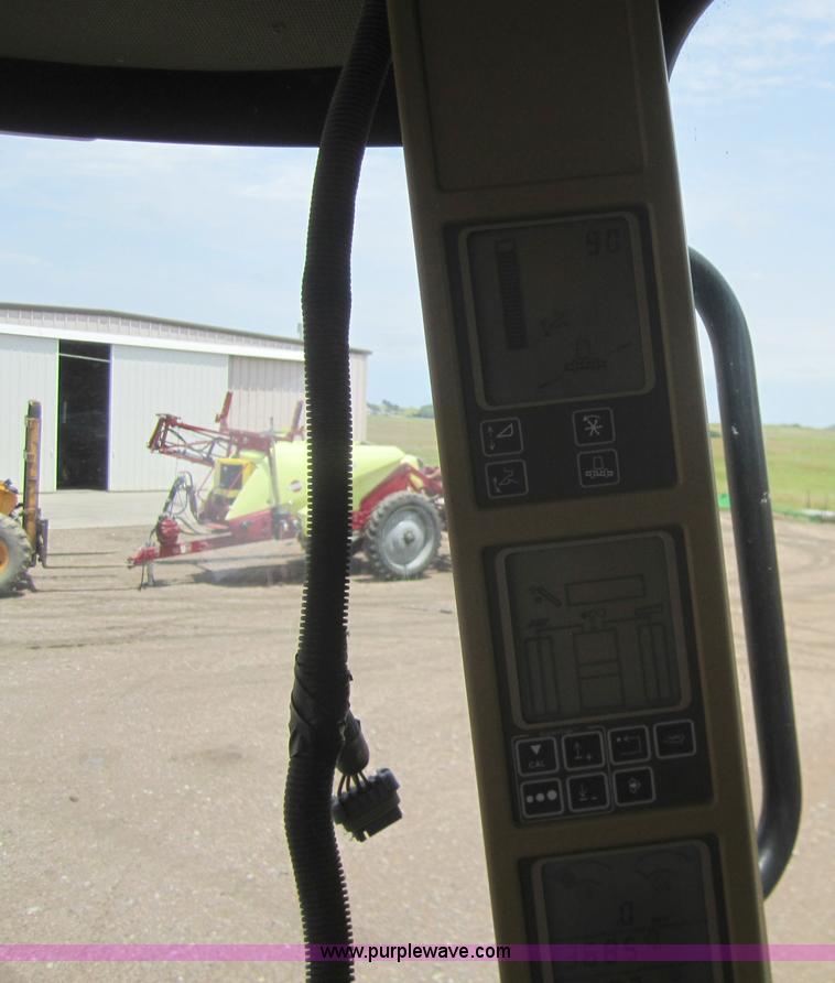 image for item A3782 2003 John Deere 9650 Walker combine