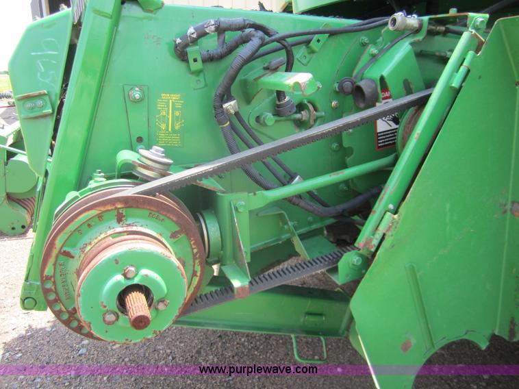 image for item A3782 2003 John Deere 9650 Walker combine