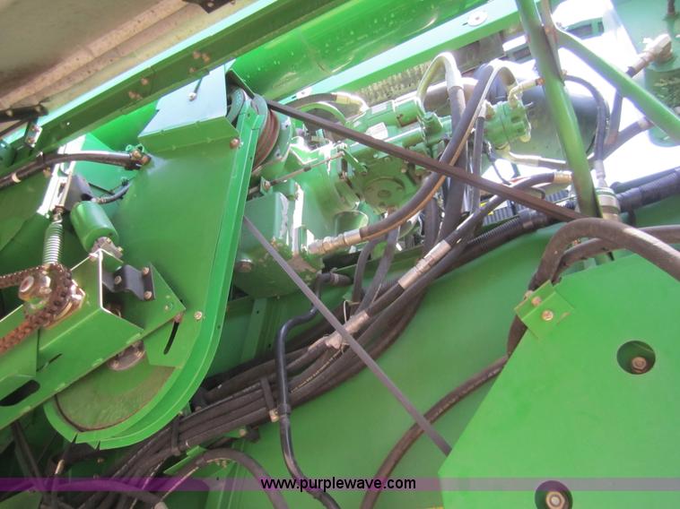 image for item A3782 2003 John Deere 9650 Walker combine