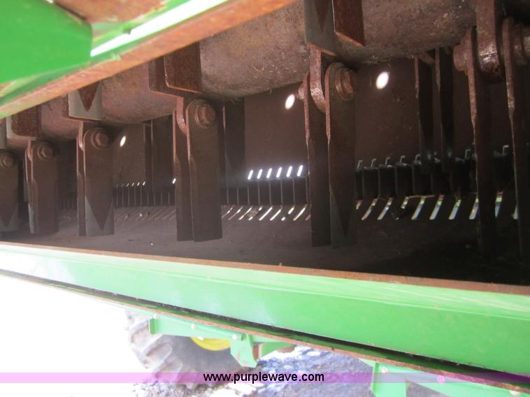 image for item A3782 2003 John Deere 9650 Walker combine