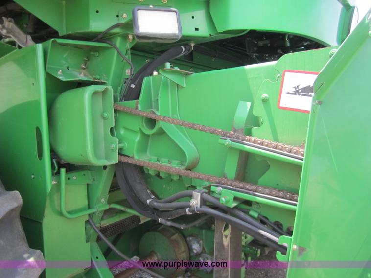 image for item A3782 2003 John Deere 9650 Walker combine