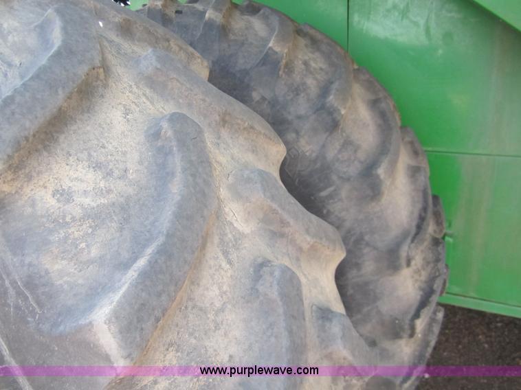 image for item A3782 2003 John Deere 9650 Walker combine