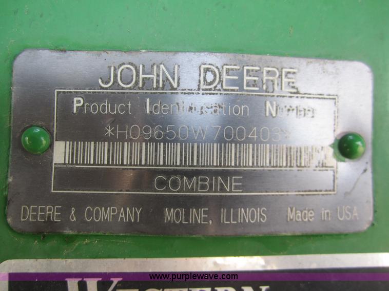 image for item A3782 2003 John Deere 9650 Walker combine