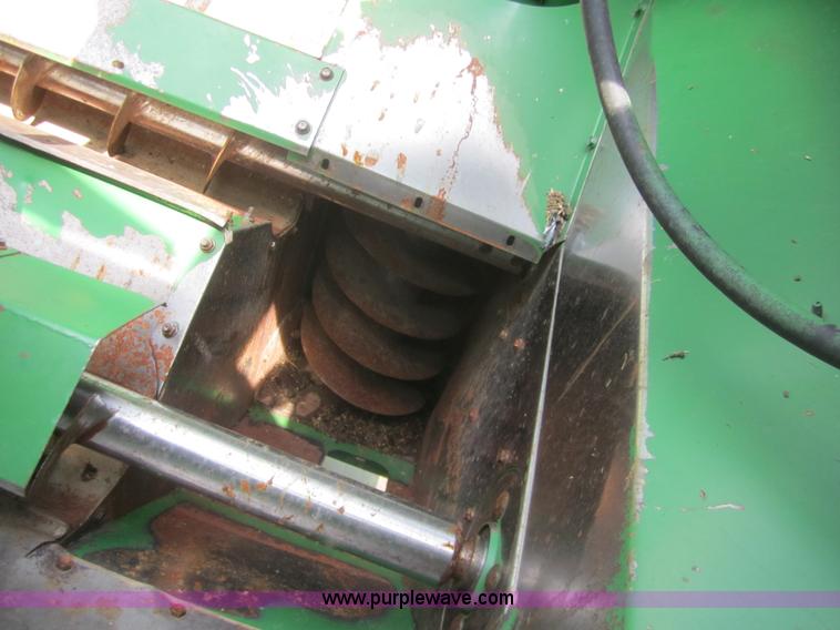 image for item A3785 1982 John Deere 8820 combine