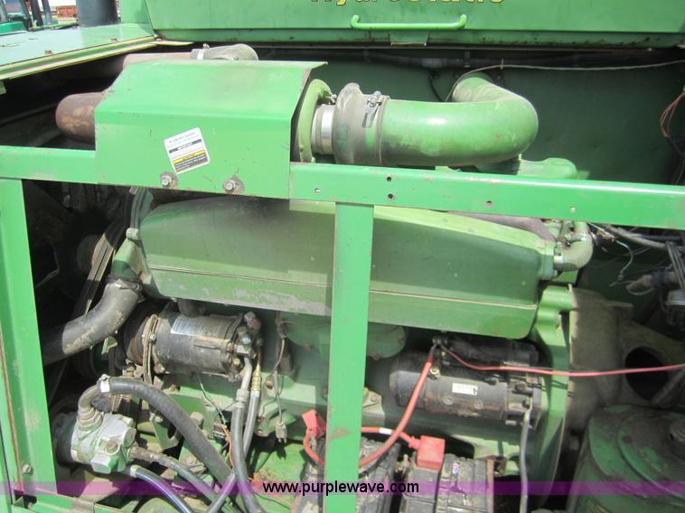 image for item A3785 1982 John Deere 8820 combine