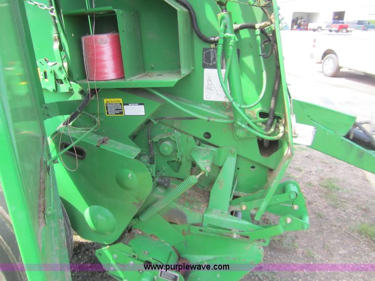image for item A3787 2008 John Deere 568 round baler