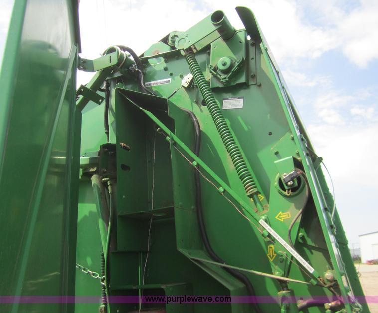 image for item A3787 2008 John Deere 568 round baler