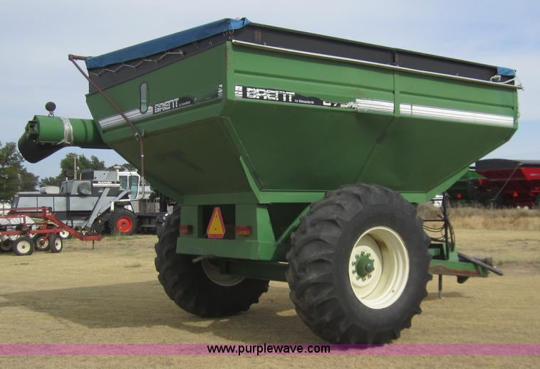 image for item A3842 Brent 672 grain cart
