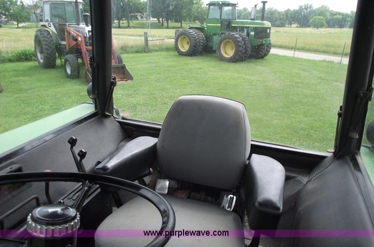 image for item A4166 1980 John Deere 4440 tractor