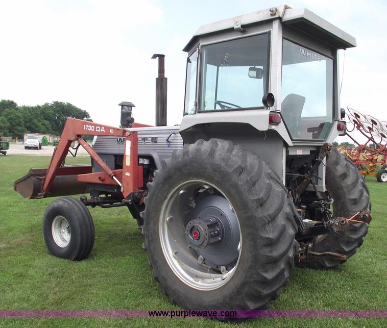 image for item A4167 1979 White 2-105 tractor