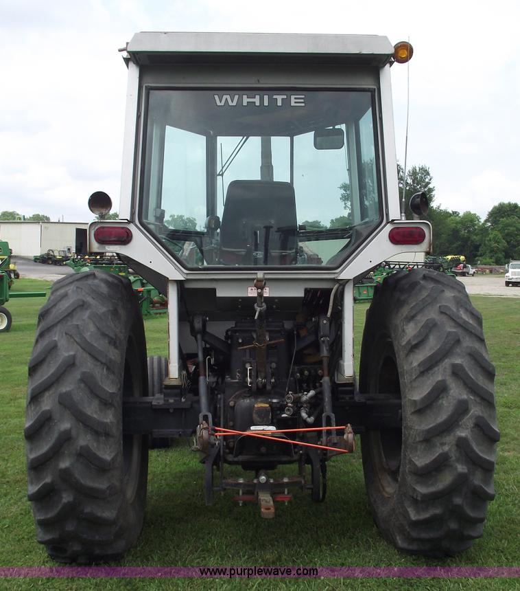 image for item A4167 1979 White 2-105 tractor
