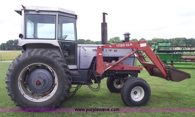 image for item A4167 1979 White 2-105 tractor