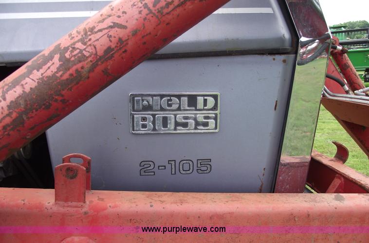 image for item A4167 1979 White 2-105 tractor