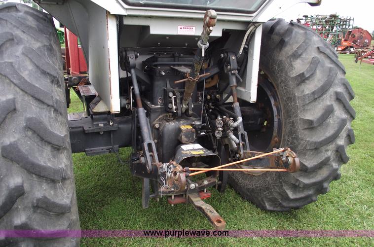 image for item A4167 1979 White 2-105 tractor