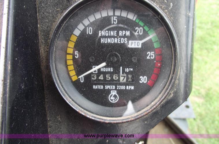 image for item A4167 1979 White 2-105 tractor