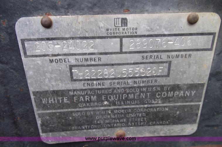 image for item A4167 1979 White 2-105 tractor