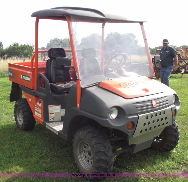 image for item A4178 2004 Ausa M50 utility vehicle