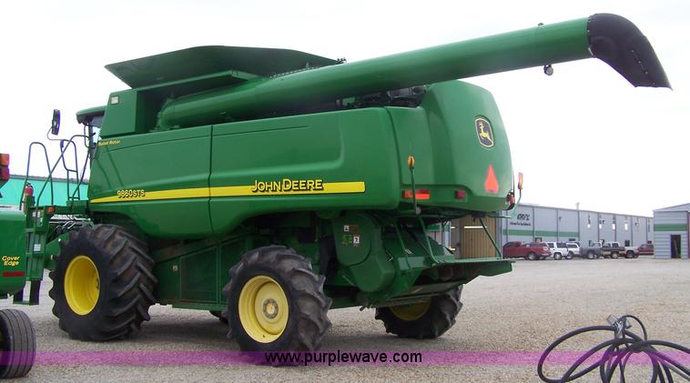 image for item A4590 2006 John Deere 9860 STS combine