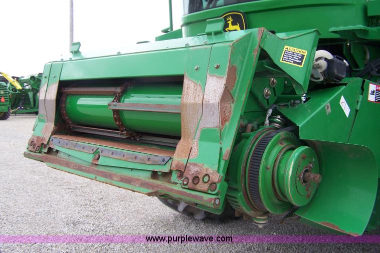 image for item A4590 2006 John Deere 9860 STS combine