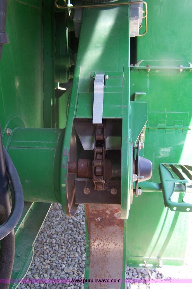 image for item A4590 2006 John Deere 9860 STS combine