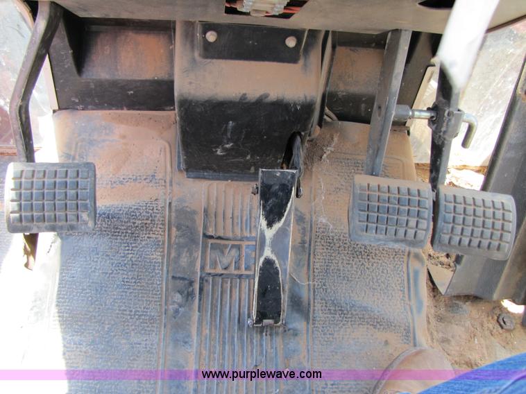 image for item A4680 1985 Massey-Ferguson 3545 MFWD tractor