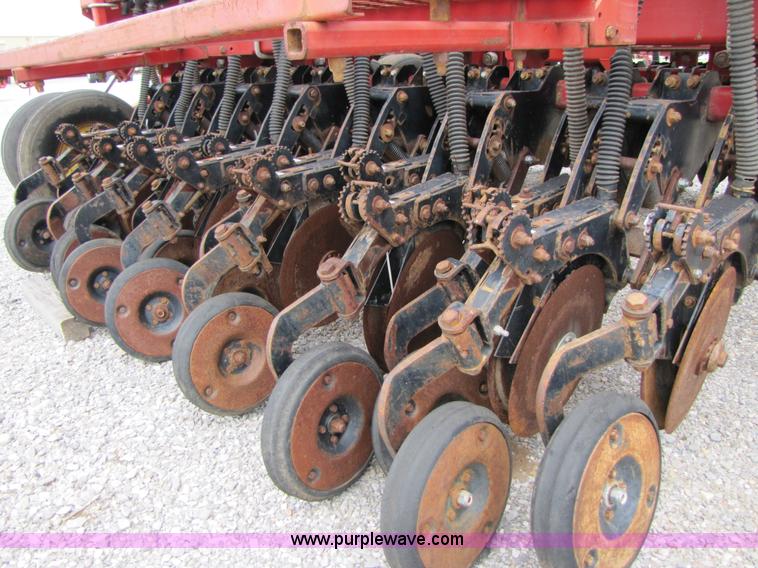 image for item A4682 1999 Sunflower 9431 30' drill