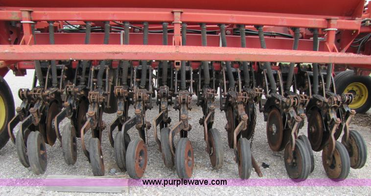 image for item A4682 1999 Sunflower 9431 30' drill