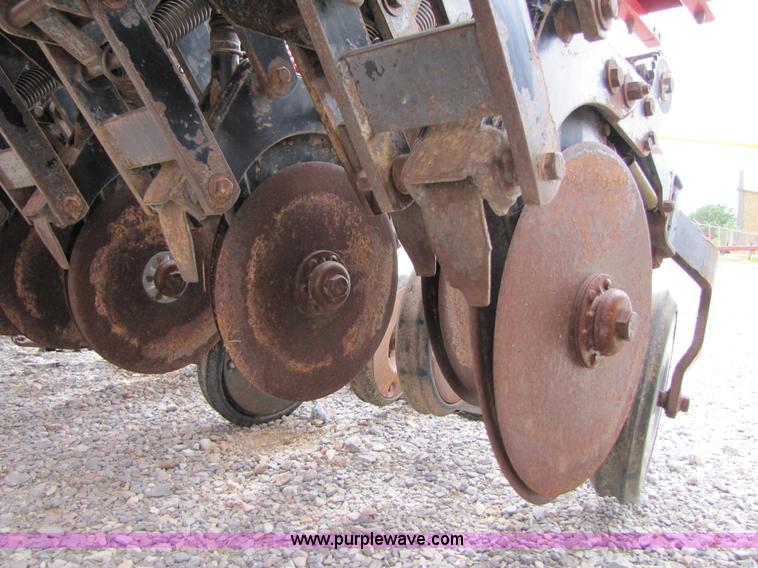 image for item A4682 1999 Sunflower 9431 30' drill