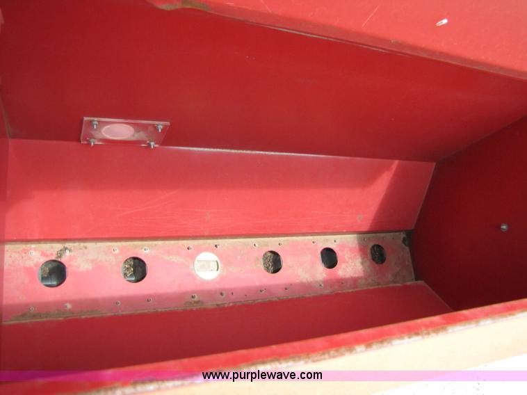 image for item A4682 1999 Sunflower 9431 30' drill