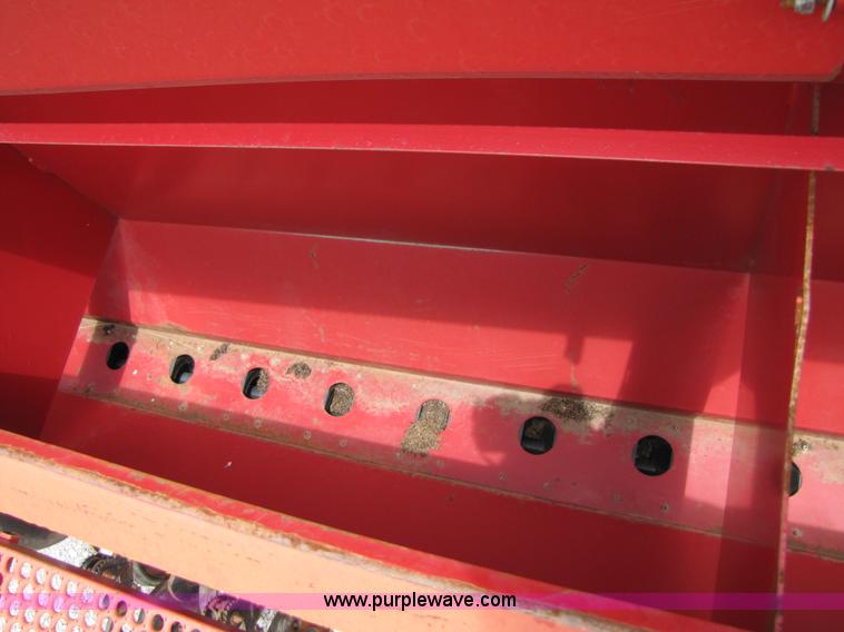 image for item A4682 1999 Sunflower 9431 30' drill