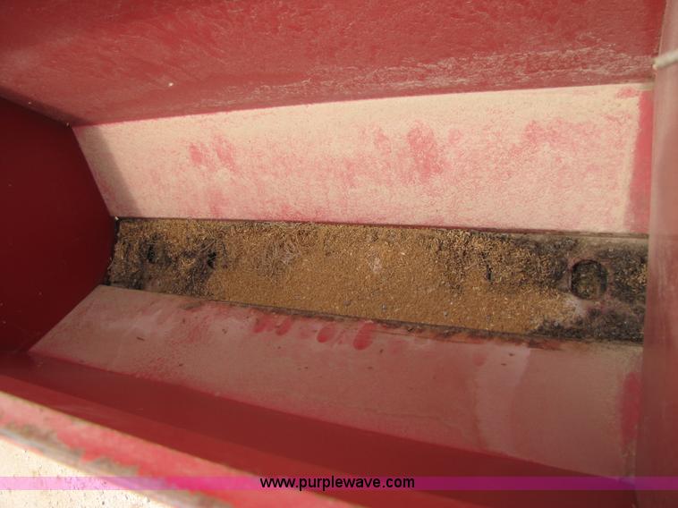 image for item A4682 1999 Sunflower 9431 30' drill