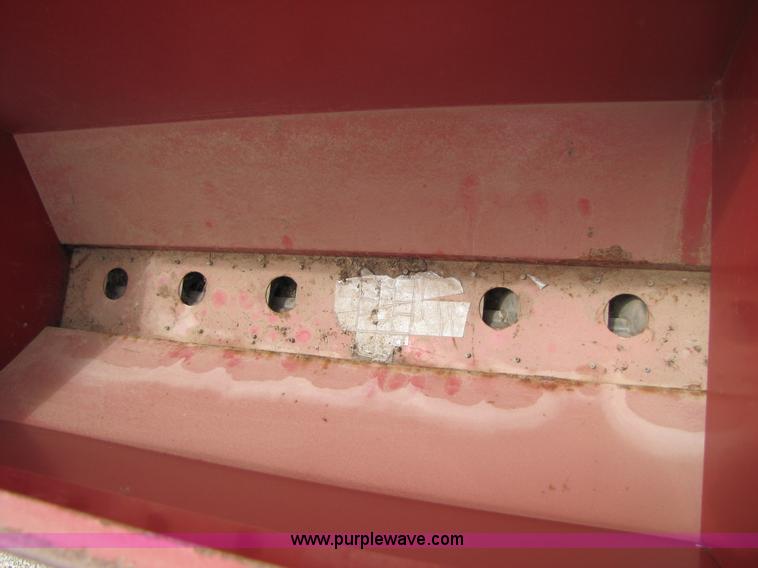 image for item A4682 1999 Sunflower 9431 30' drill