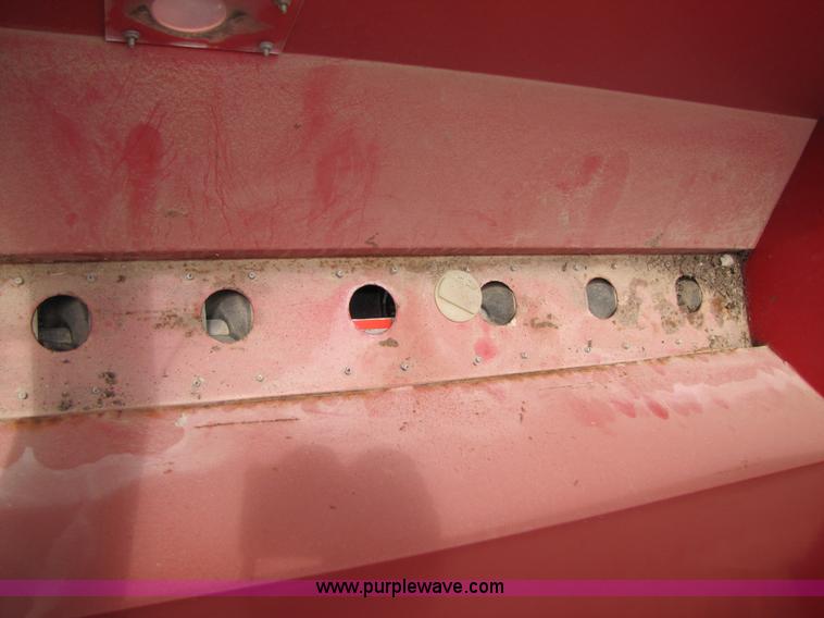 image for item A4682 1999 Sunflower 9431 30' drill