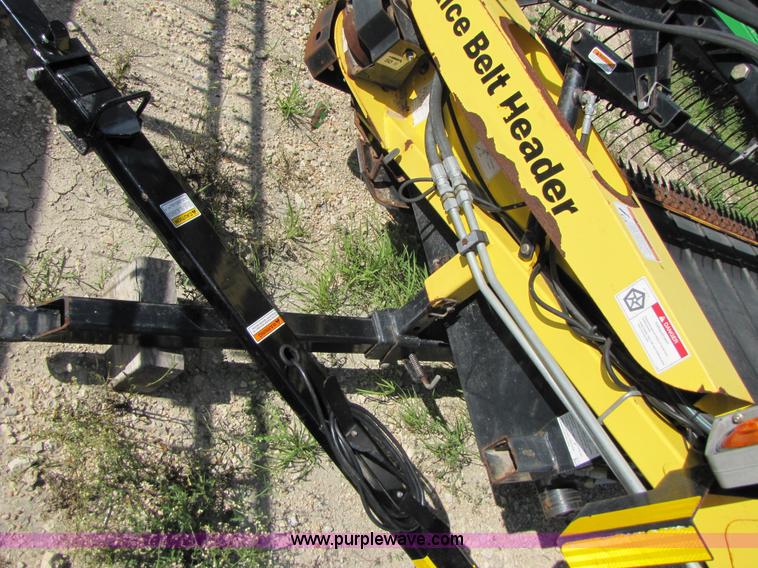 image for item A4693 2007 Honey Bee SP30R 30' draper head