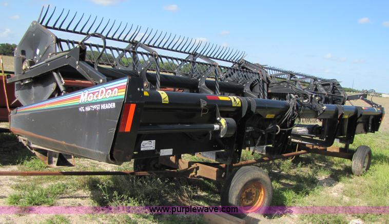 image for item A4694 2002 Mac Don 972 30' draper head