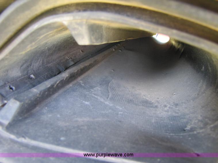 image for item A4694 2002 Mac Don 972 30' draper head