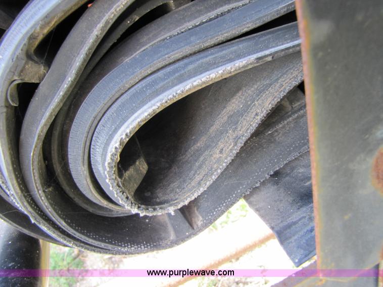 image for item A4694 2002 Mac Don 972 30' draper head