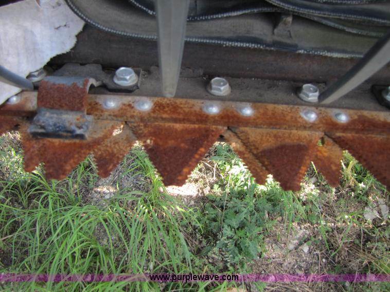 image for item A4694 2002 Mac Don 972 30' draper head