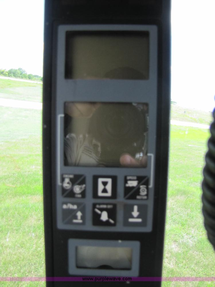 image for item A4698 1998 Case IH 2388 RWA combine