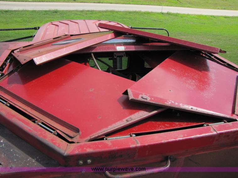 image for item A4698 1998 Case IH 2388 RWA combine