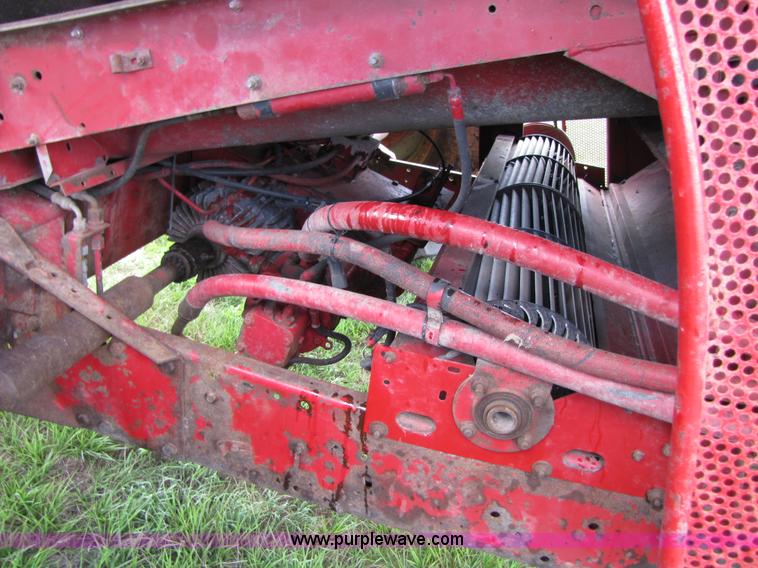 image for item A4698 1998 Case IH 2388 RWA combine