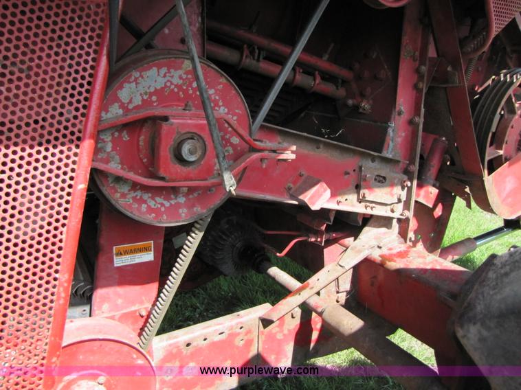 image for item A4698 1998 Case IH 2388 RWA combine