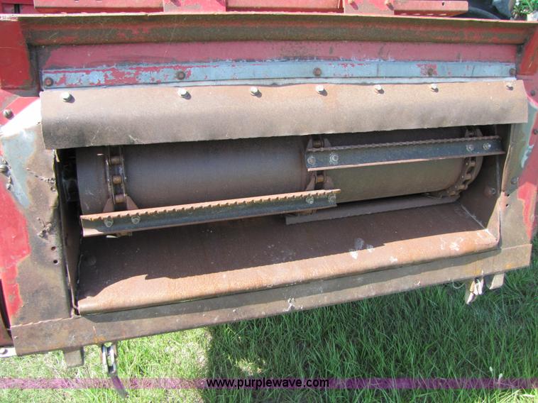 image for item A4698 1998 Case IH 2388 RWA combine