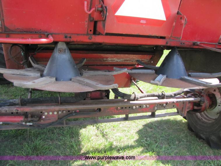 image for item A4698 1998 Case IH 2388 RWA combine