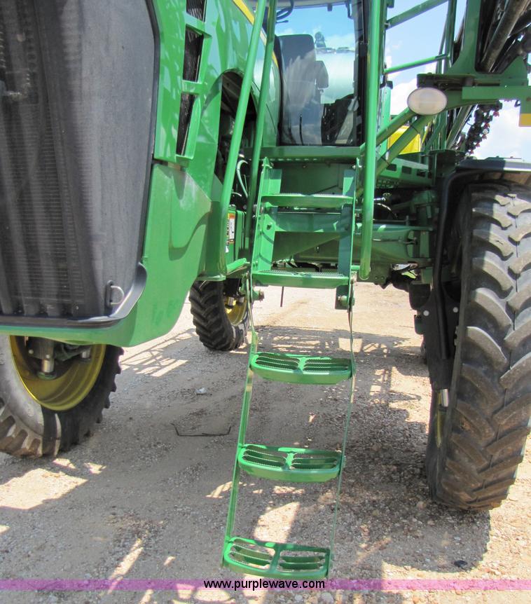 image for item A4699 2008 John Deere 4930 self propelled sprayer