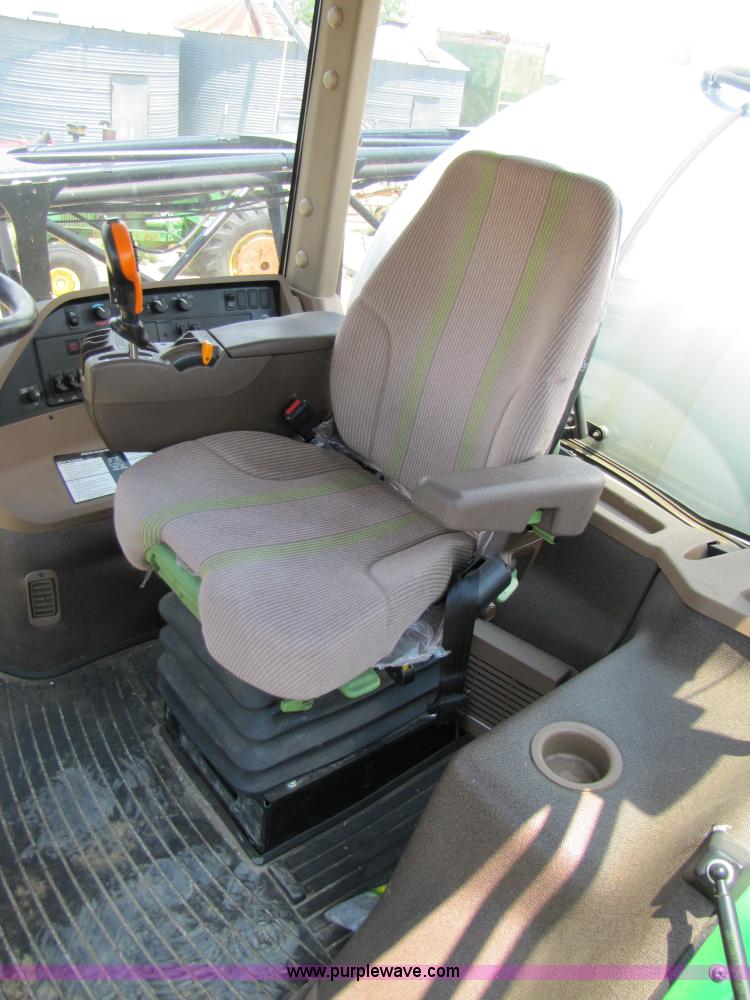 image for item A4699 2008 John Deere 4930 self propelled sprayer